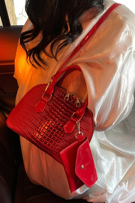 Minimalist PU Shell Small Crossbody Bag - Image 2