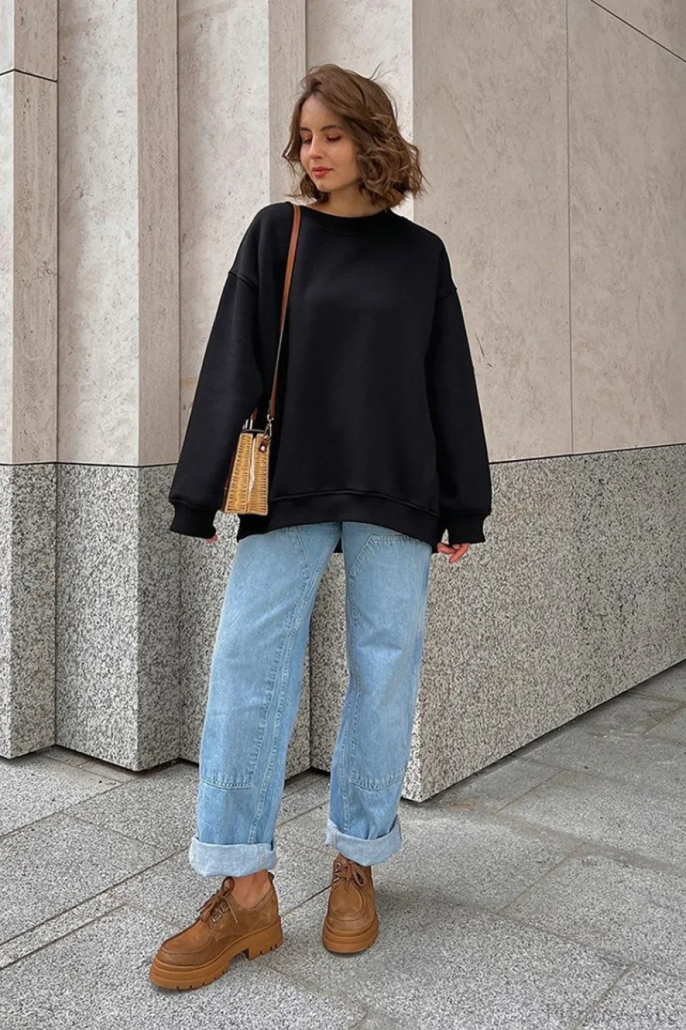 Minimalist Solid Crew Neck Oversize Sweatshirt - Image 11