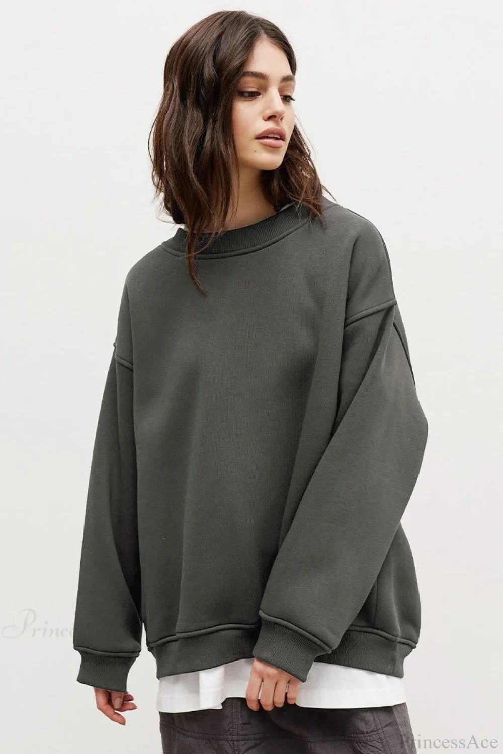 Minimalist Solid Crew Neck Oversize Sweatshirt - Image 21