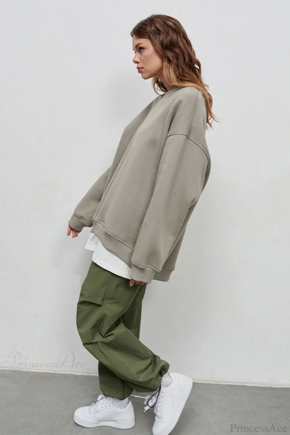 Minimalist Solid Crew Neck Oversize Sweatshirt - Image 26