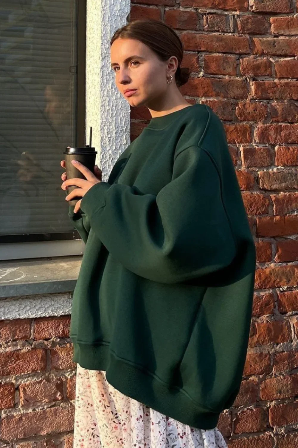 Minimalist Solid Crew Neck Oversize Sweatshirt - Image 4