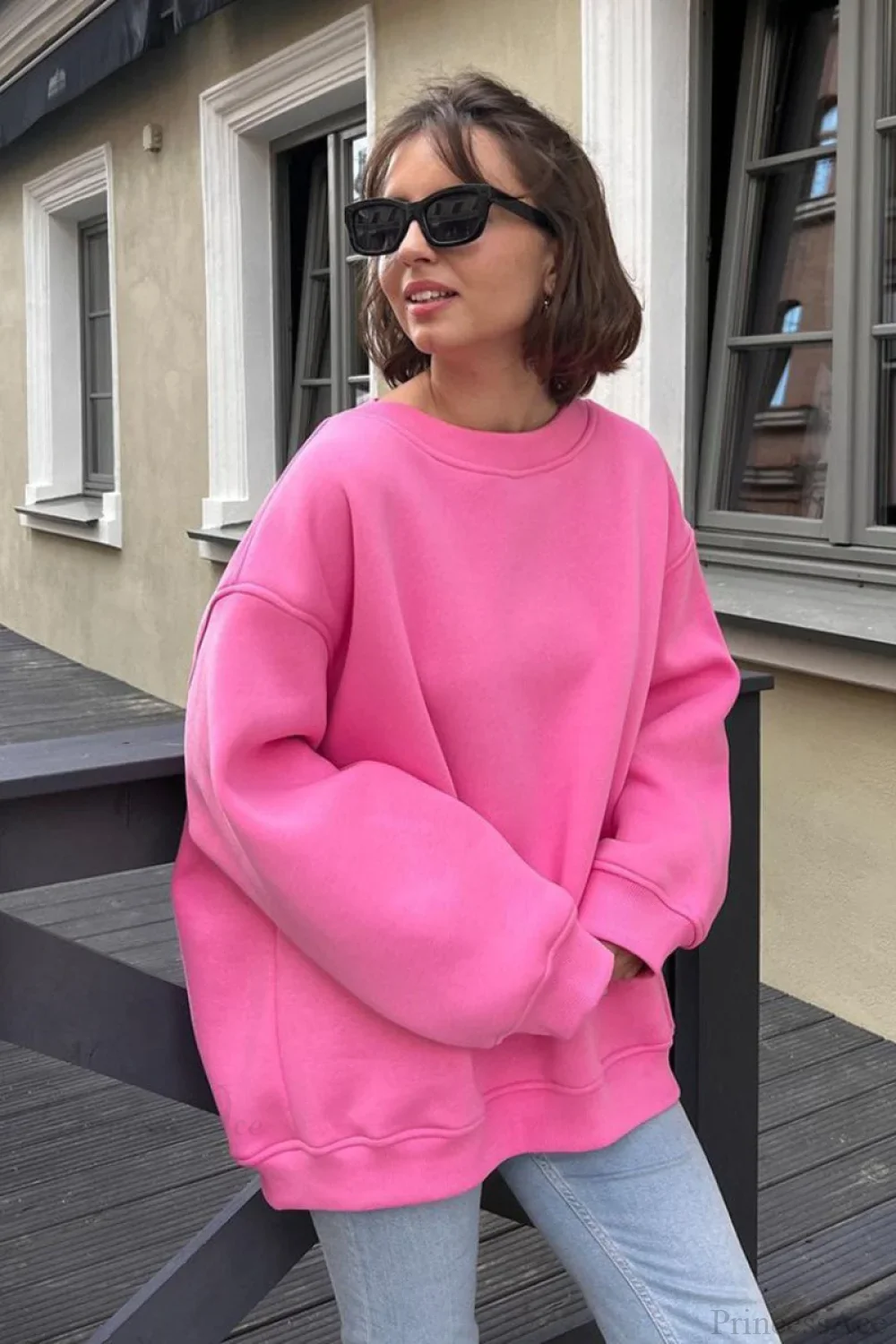 Minimalist Solid Crew Neck Oversize Sweatshirt - Image 5