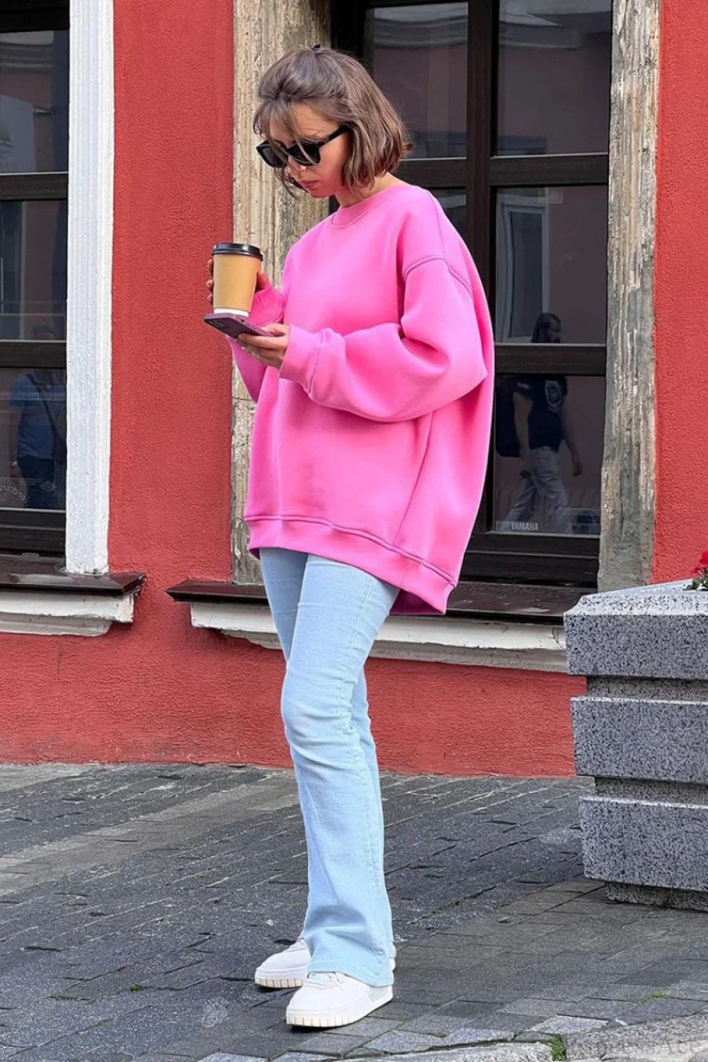 Minimalist Solid Crew Neck Oversize Sweatshirt - Image 8