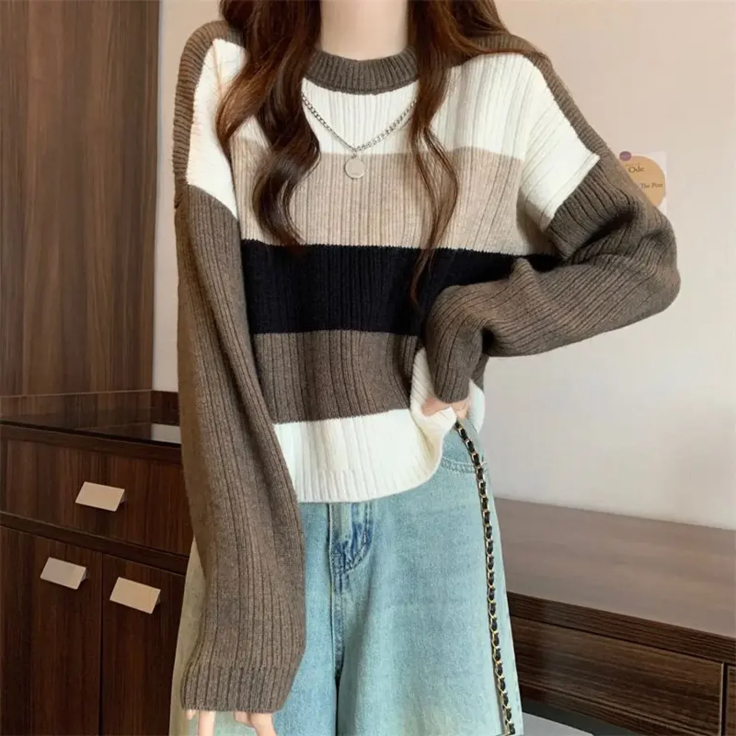 Multi-Color Splicing Lazy Style Slimming Sweater - Image 4