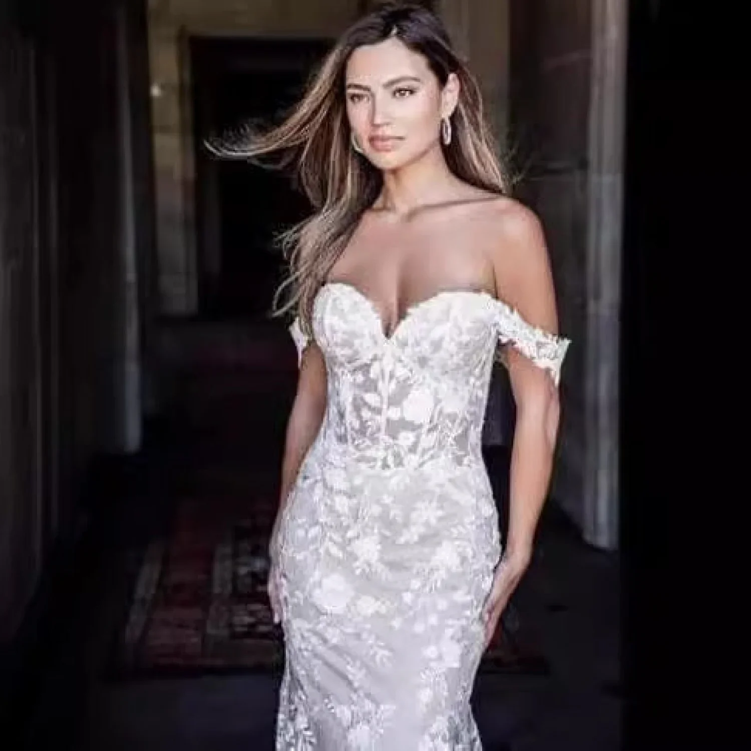 Off-Shoulder Lace Mermaid Bridal Wedding Dress - Image 4