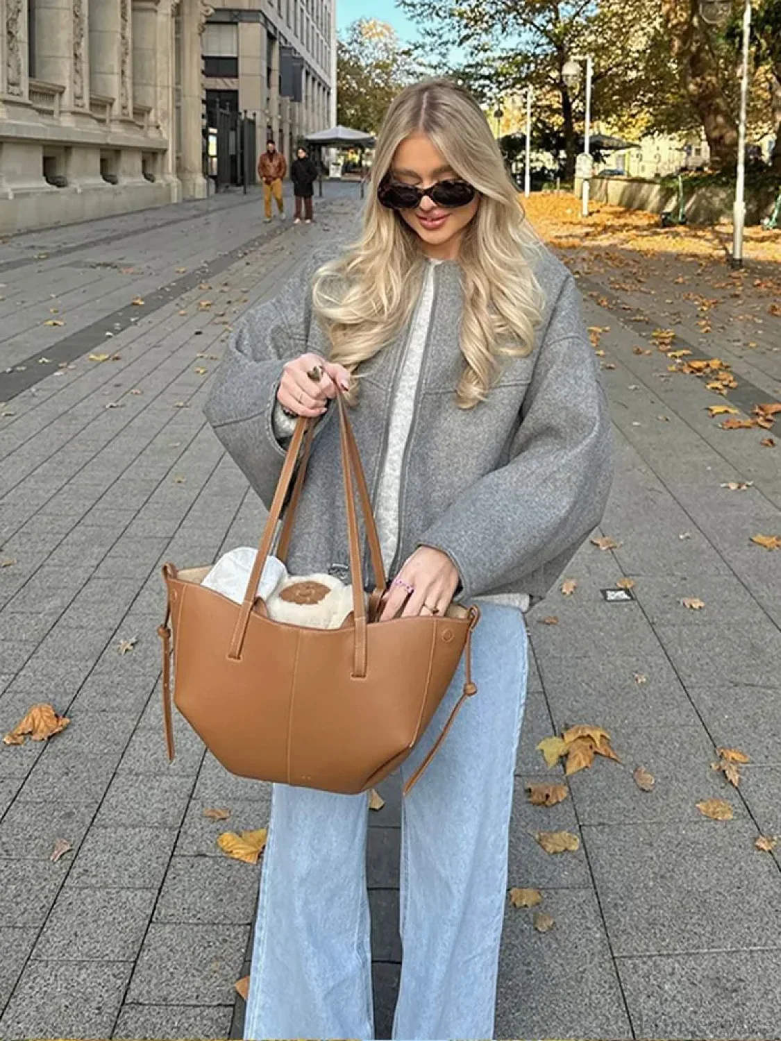 Oversized Grey Drawstring Woolen Coat - Image 7
