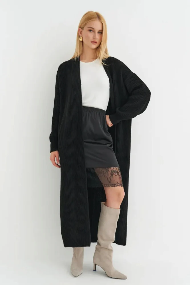 Oversized Long-Length Knit Cardigan - Image 10