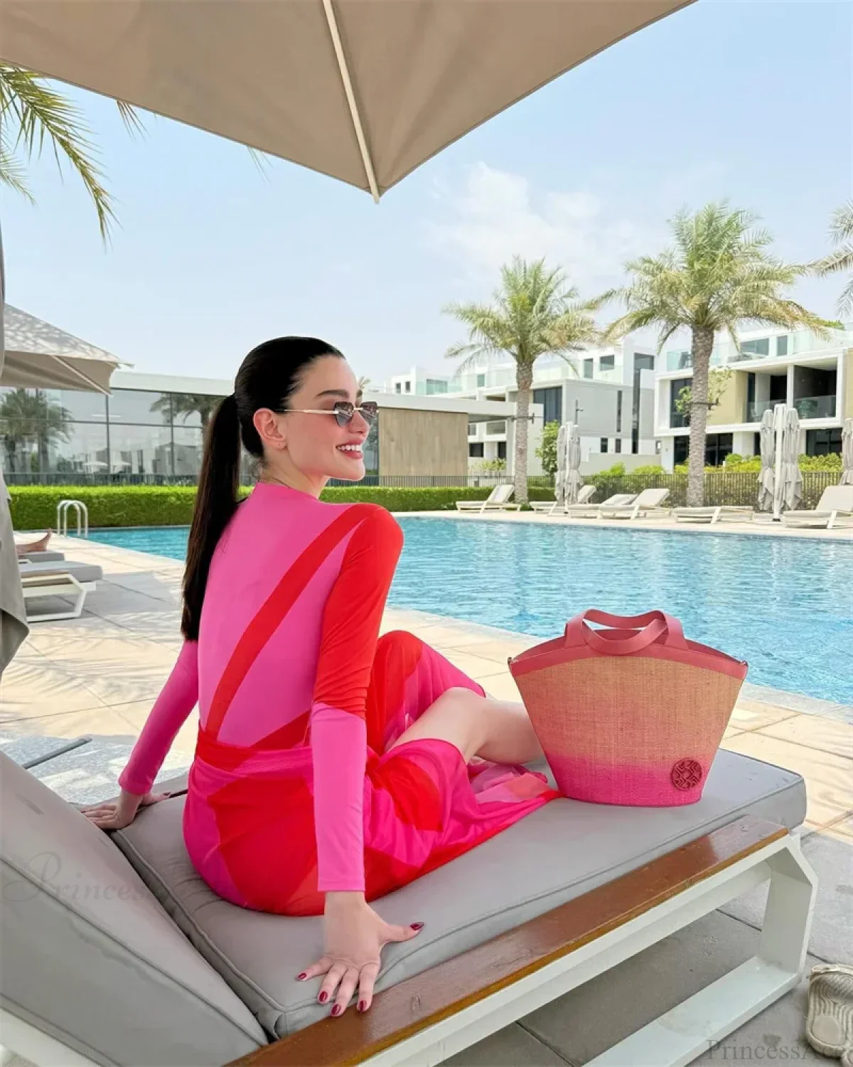 Pink Patchwork Zipper One Piece Swimsuit - Image 3