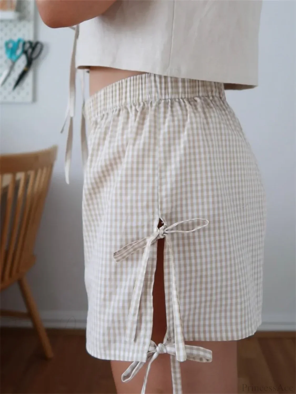 Plaid Split Lace-Up HolLow Short - Image 2