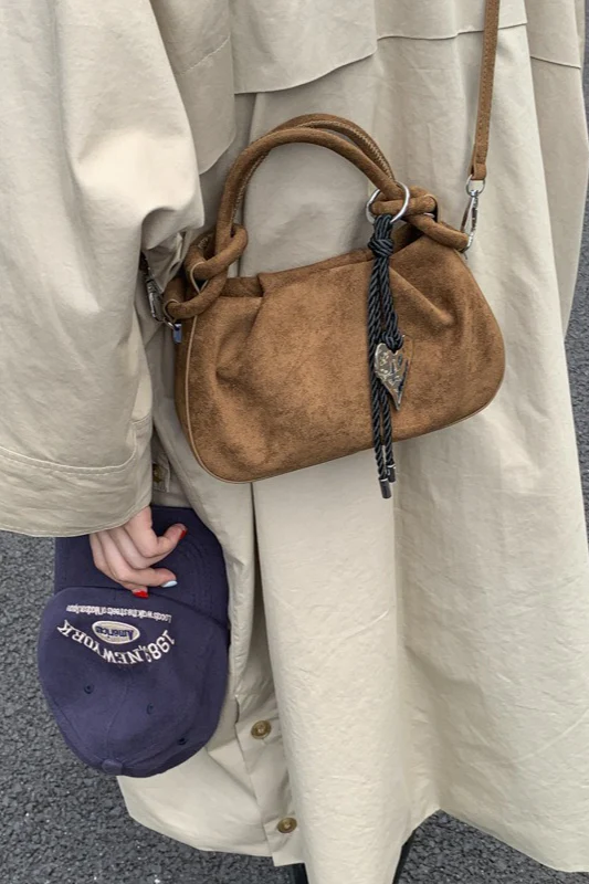 Pleated Cloud Charm Vintage Elegant Crossbody Bag - Image 6