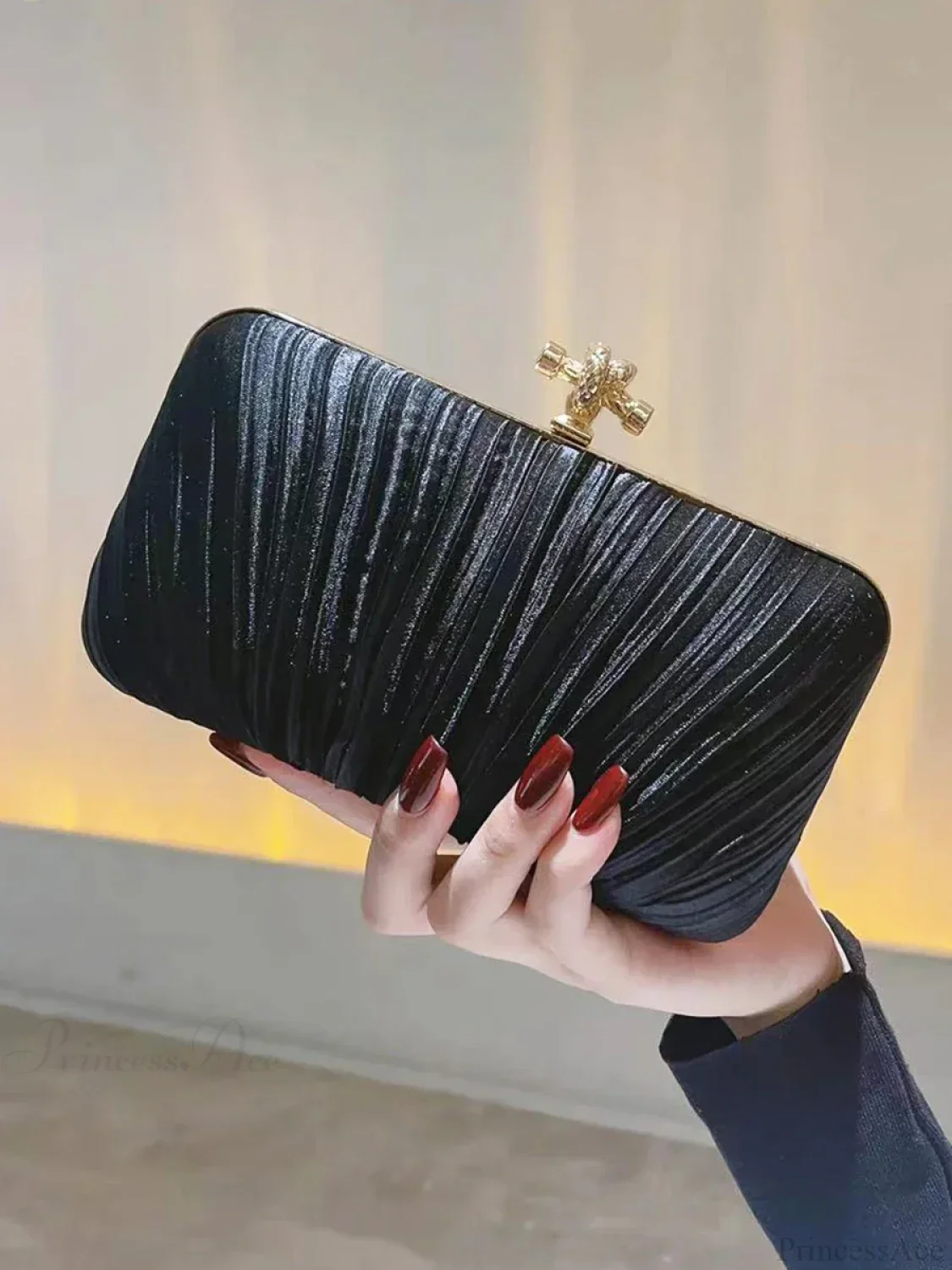Pleated Evening Clutch Banquet Chain Bag - Image 5