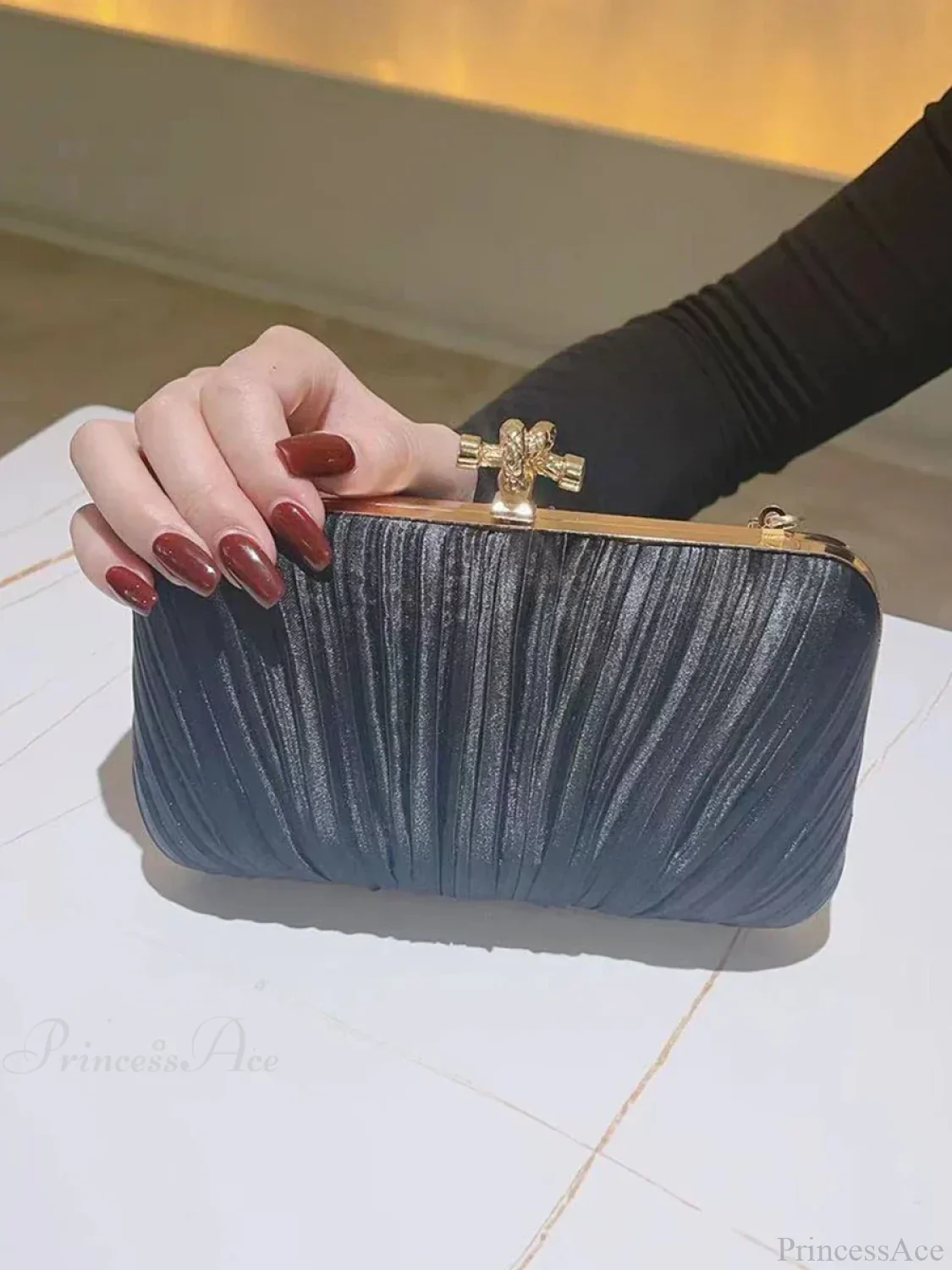 Pleated Evening Clutch Banquet Chain Bag - Image 6