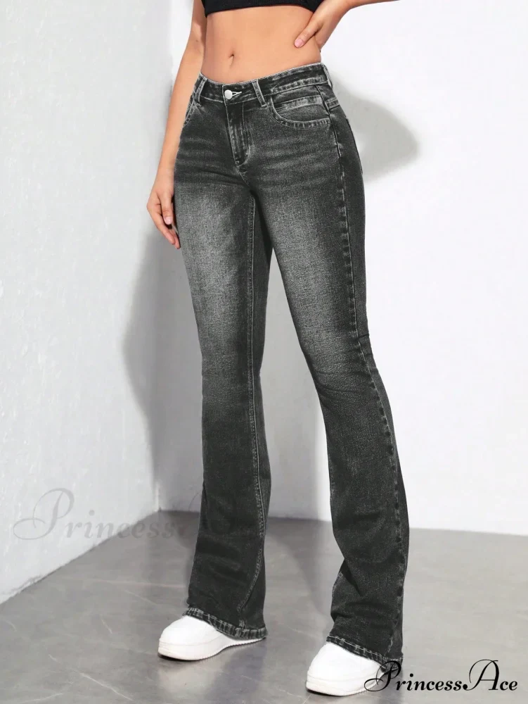 Slant Pocket Flare Leg Jeans - Image 4