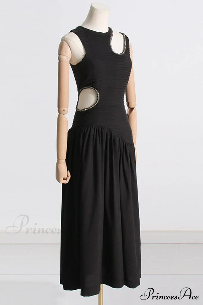 Jolie Abstract Stylish Cut-Out Midi Dress - Image 13