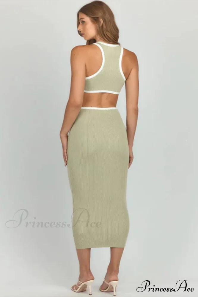Claudia Elegant Midi Dress - Image 9