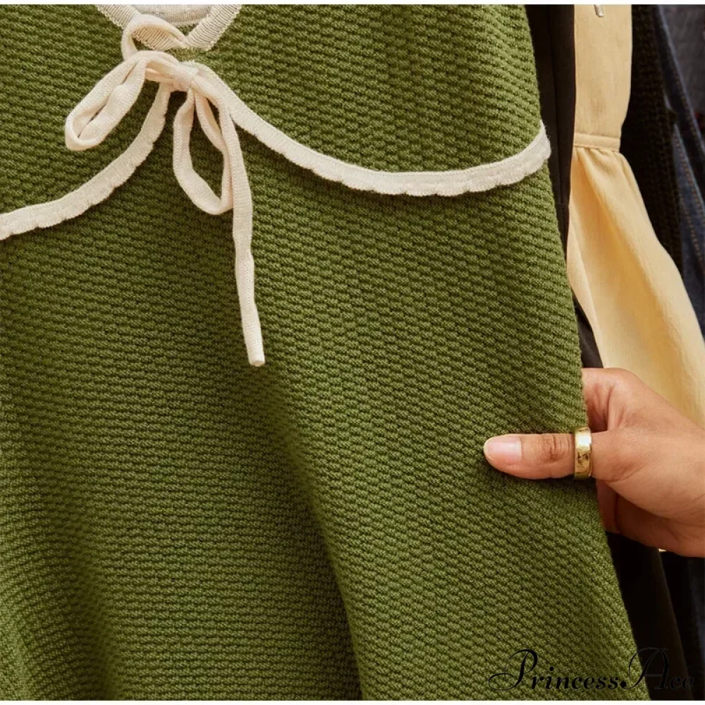 Green Contrast Seam Charming V-neck Knit Mini Dress - Image 8