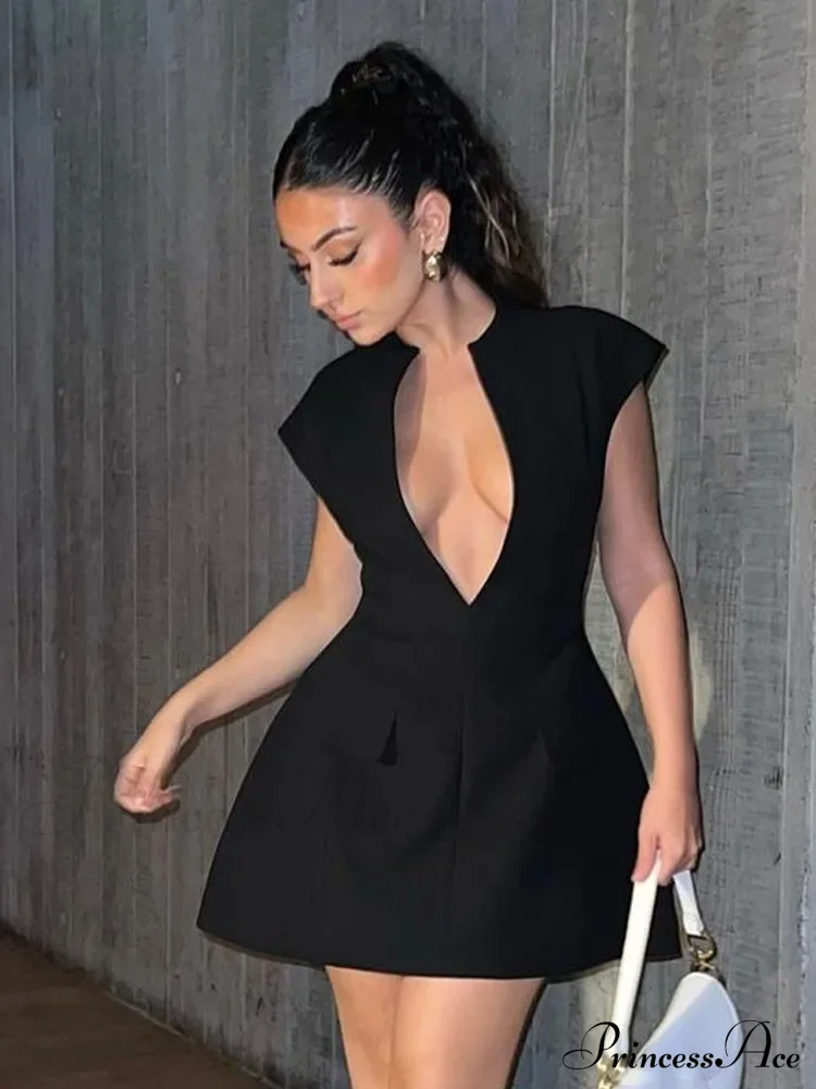 Black Deep Neck Charming Short Sleeve Mini Dress - Image 5