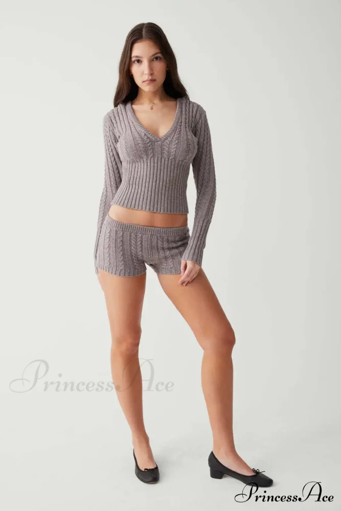 Long Sleeve Knitted V-Neck Graceful Hooded Sweater And Shorts Set - Image 12