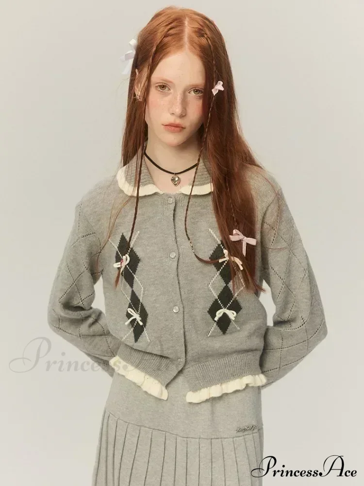 Argyle Collar Stylish Buttoned Knitted Cardigan - Image 4