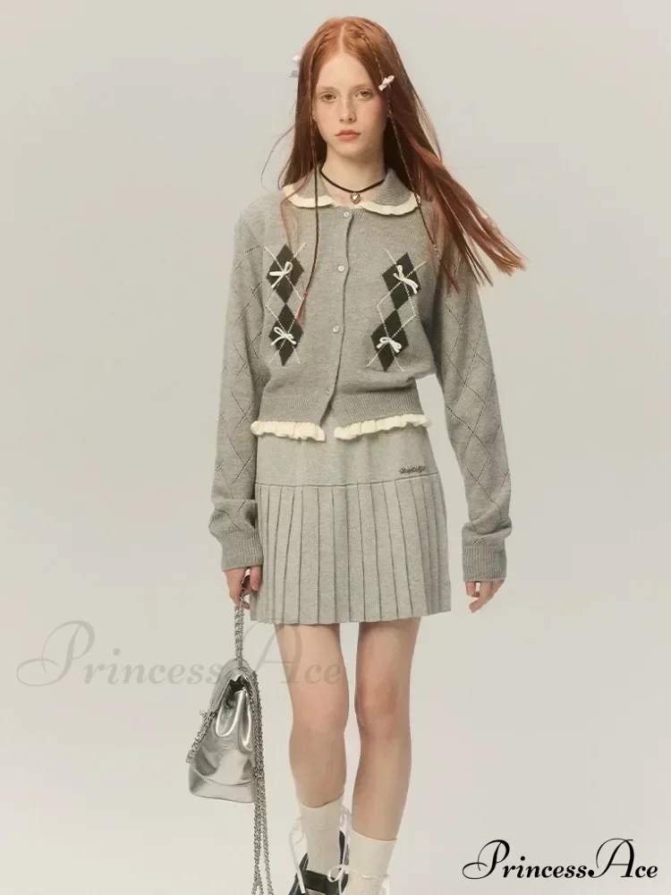 Argyle Collar Stylish Buttoned Knitted Cardigan - Image 7
