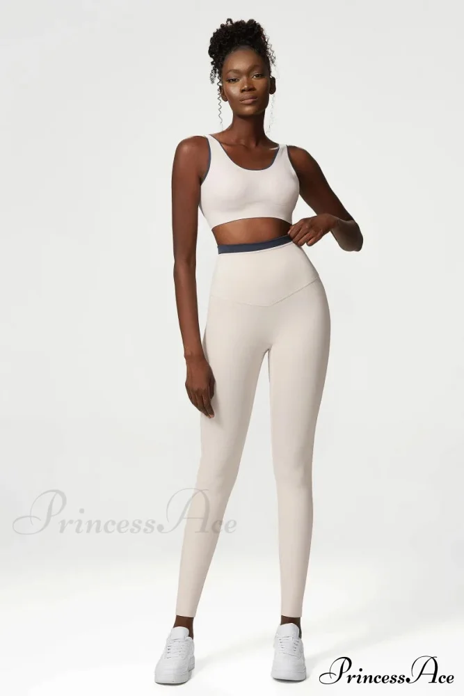 PEYTON SPORTS BRA AND Graceful LEGGINGS SET MILK WHITE