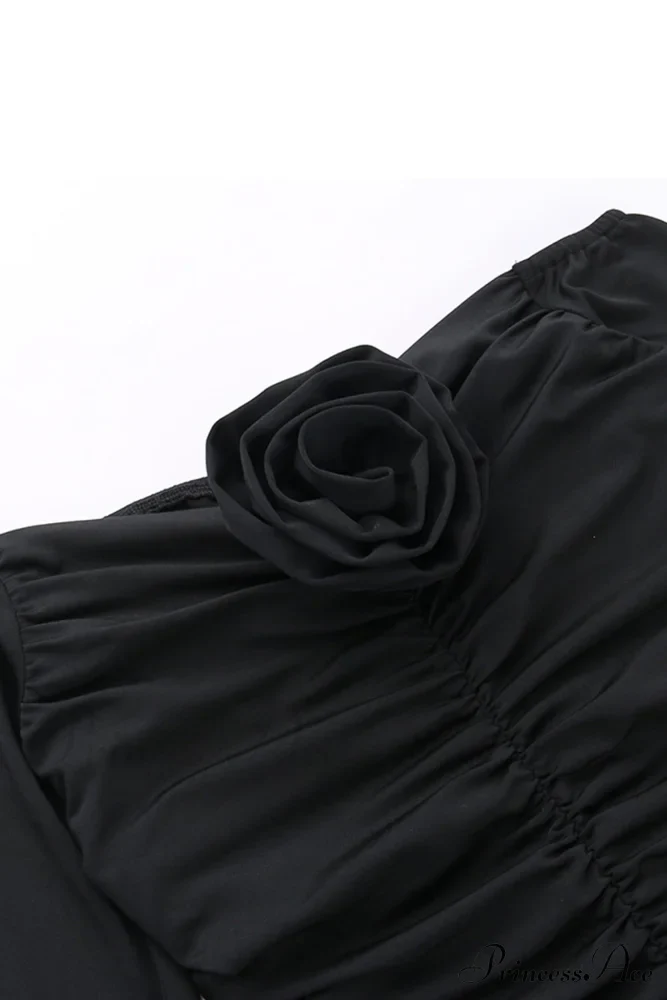 Off-Shoulder Dress with Flares Sleeves and Floral Gathered Design - Image 10