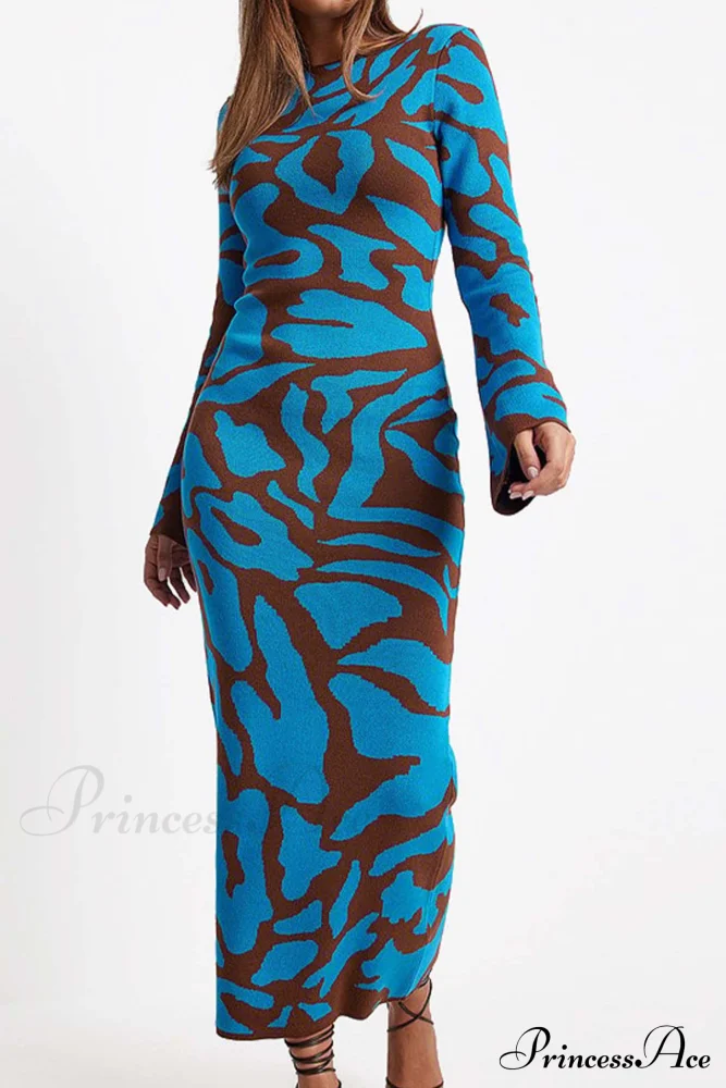 Long Sleeve Knitted Dress with Contrast Color - Image 6
