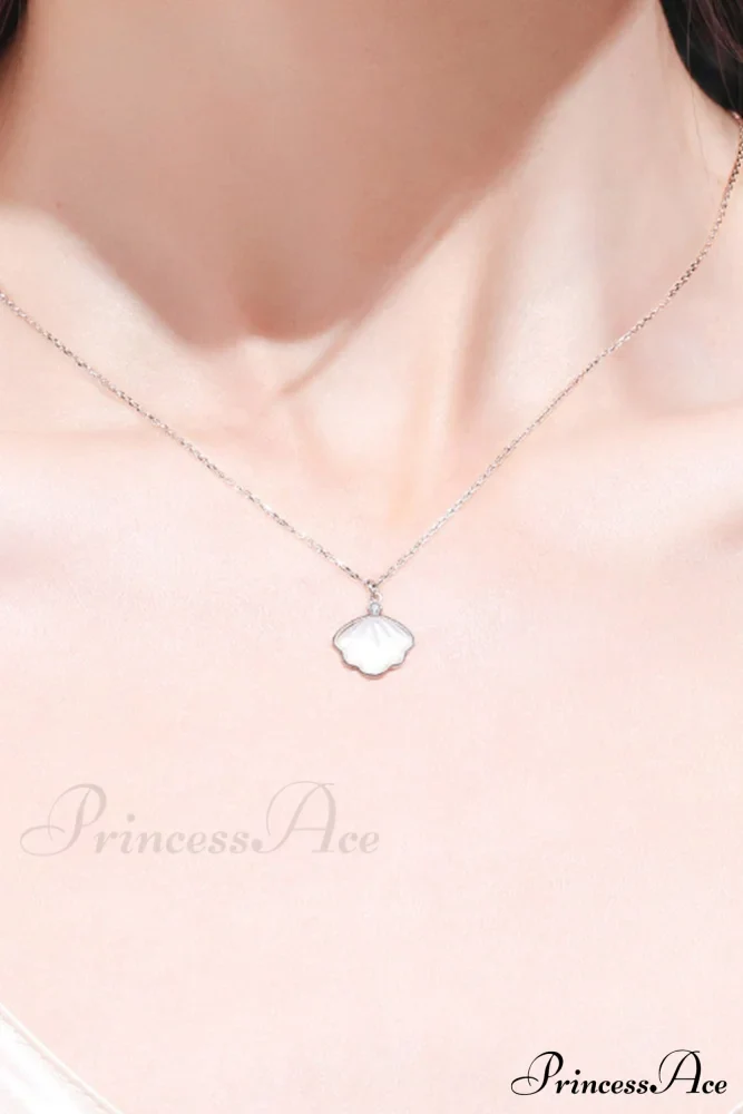 Shell Pendant Necklace - Image 5