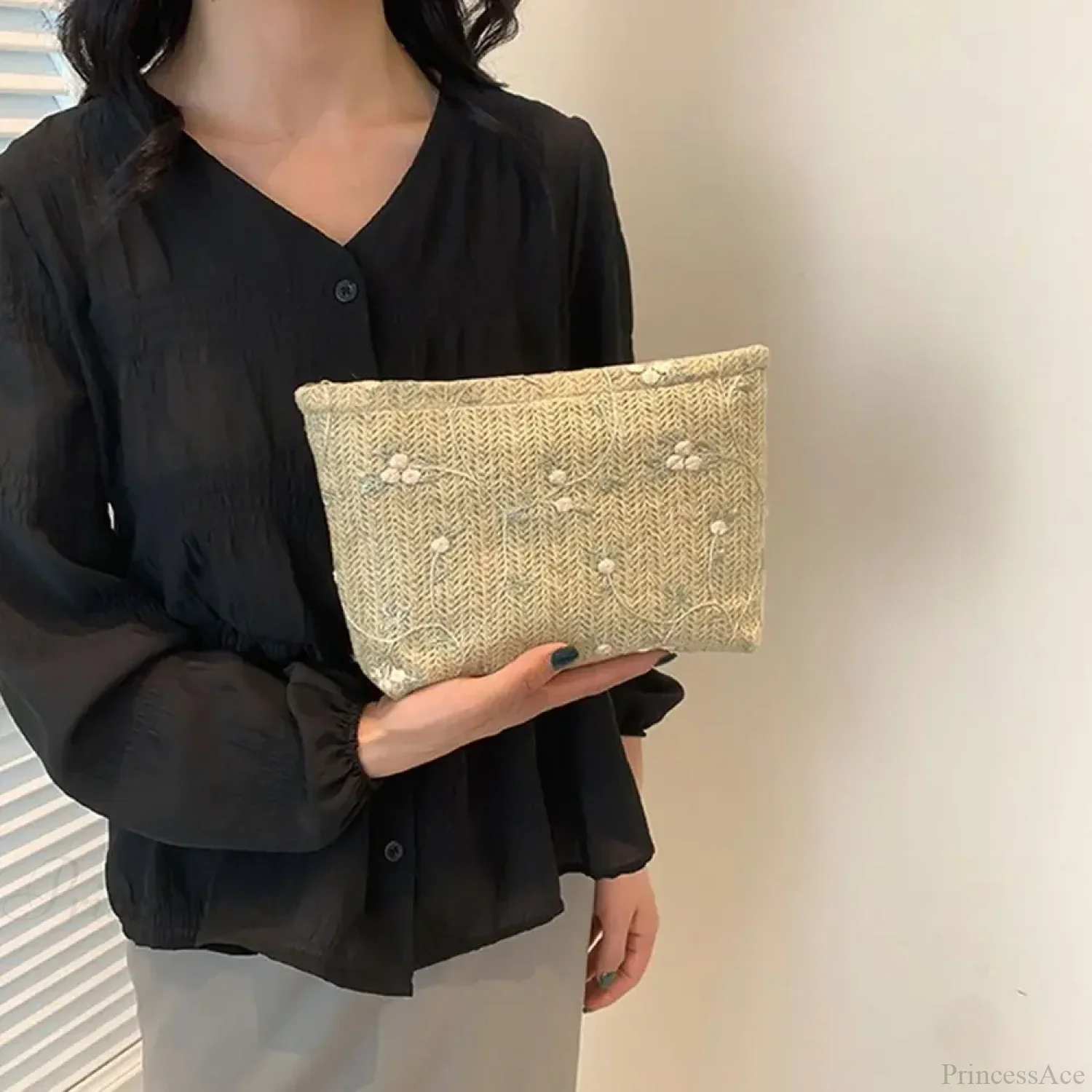 Rattan Handheld Straw Clutch Wristlet - Image 2