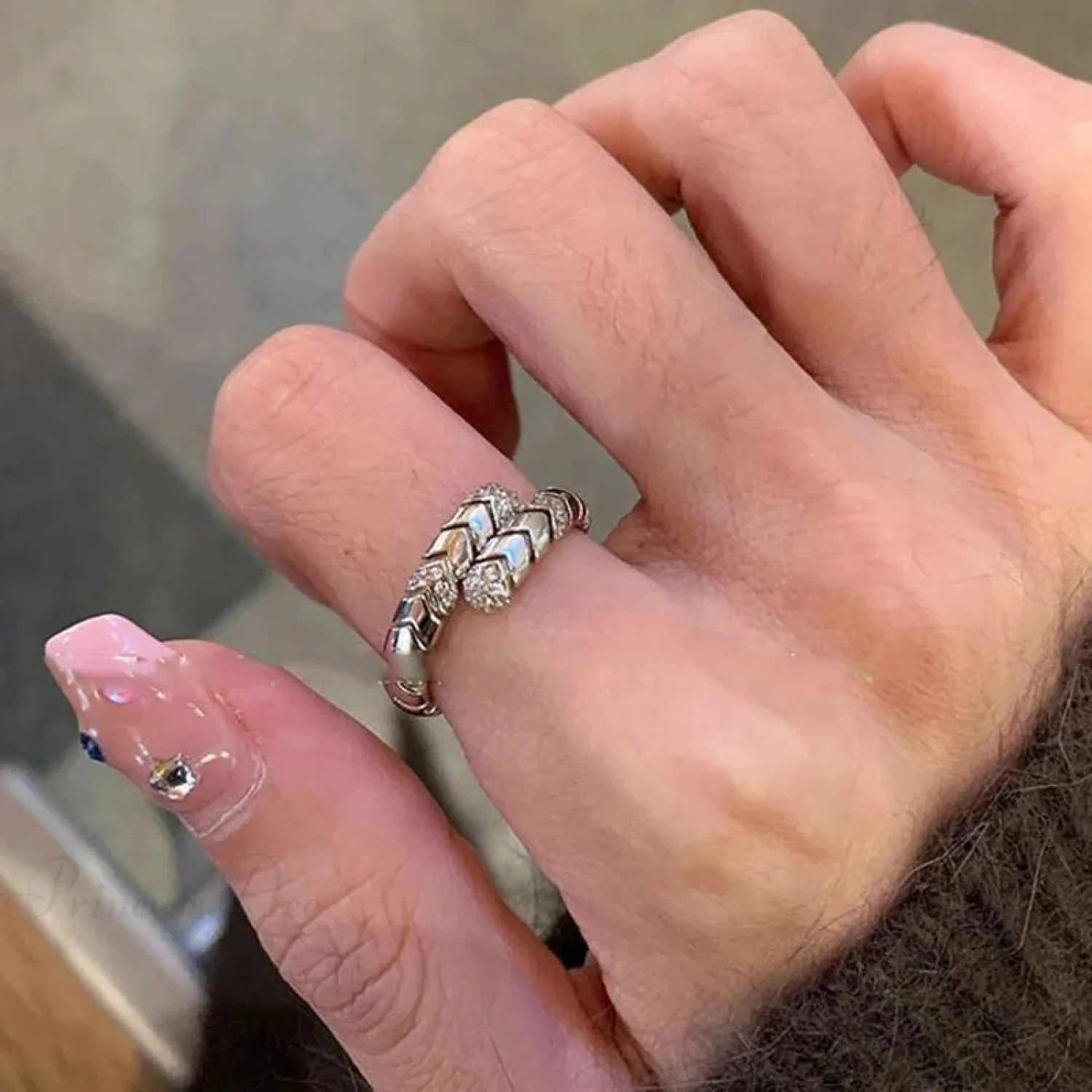 Rebel Cord Glittering Dark Ring - Image 5