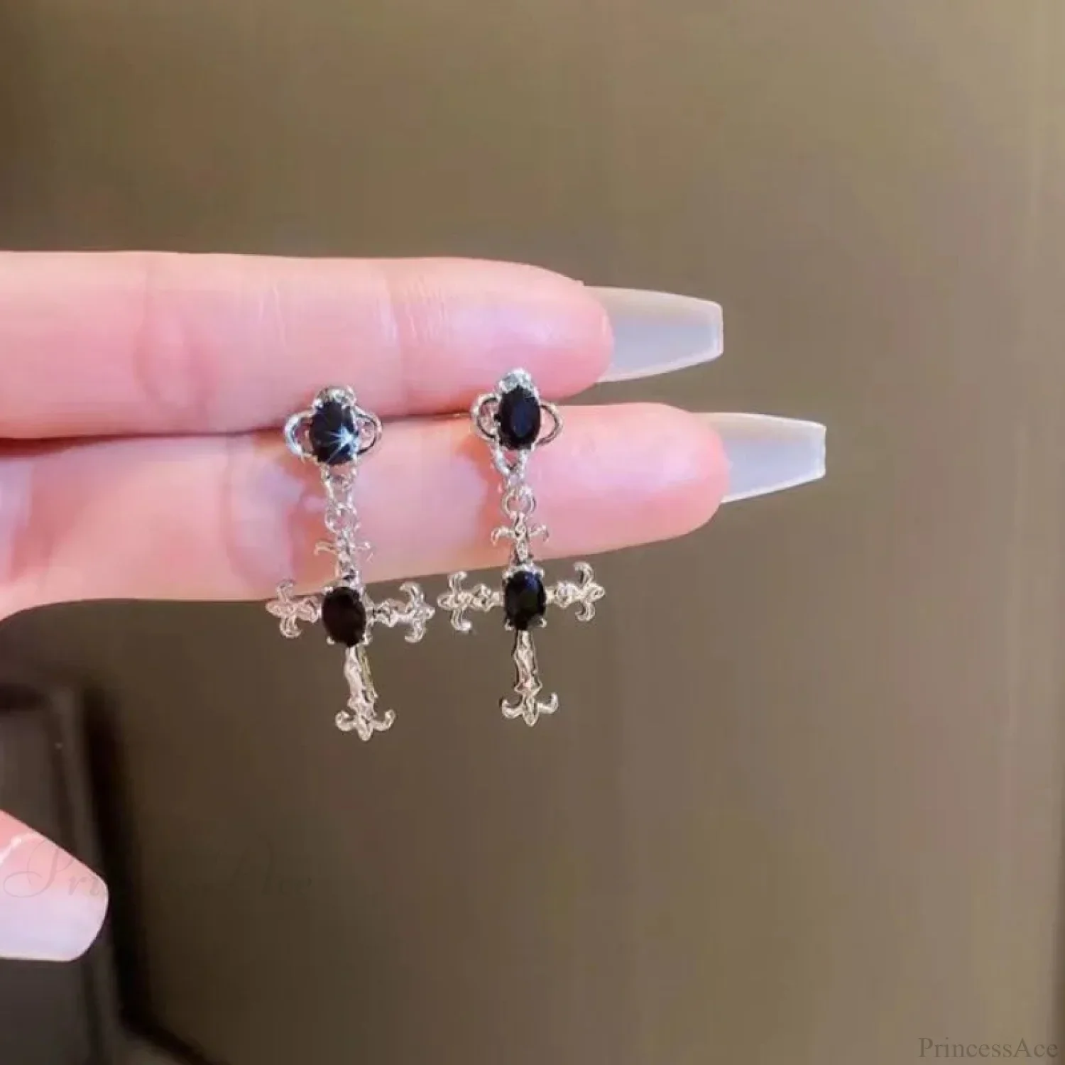 Rebellious Dark Scorpion Metallic Serpent Clip Earring - Image 3