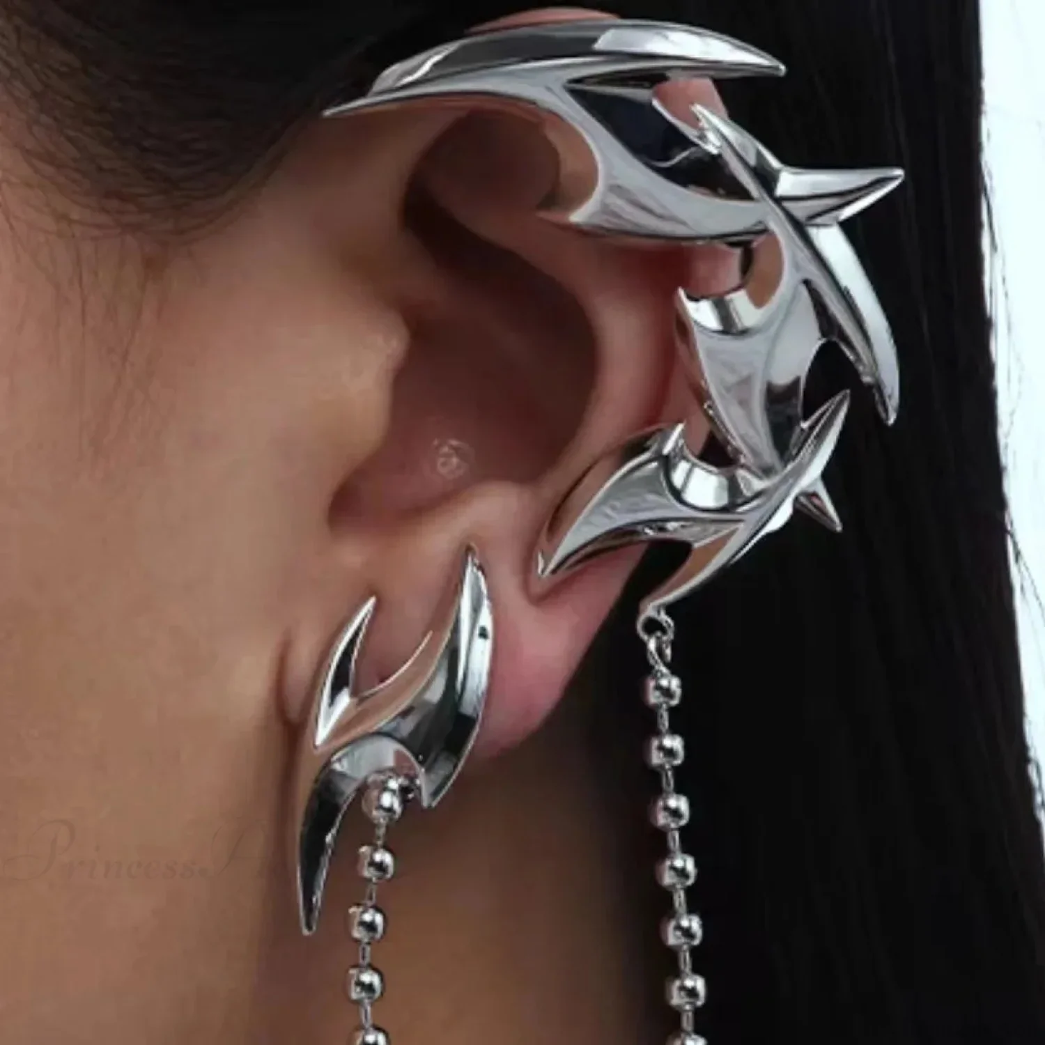Rebellious Darts Chain Fringe Clip Stud Earring - Image 3