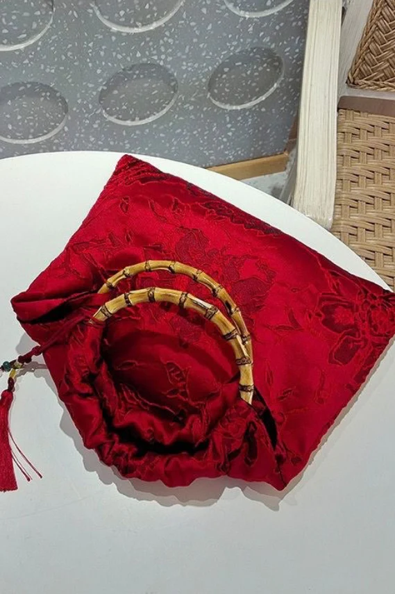 Red Bamboo Handle Handmade Butterfly Retro Top Handle Bag - Image 4