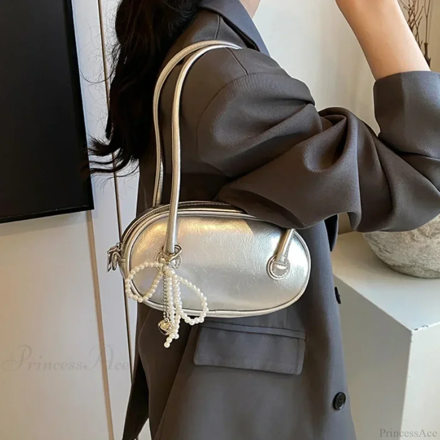 Red Casual Korean Style Underarm Shoulder Bag - Image 4