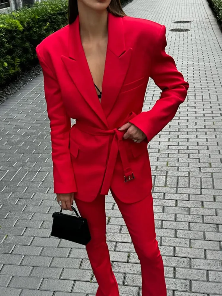 Red Flip Collar Lace-Up Coat - Image 3