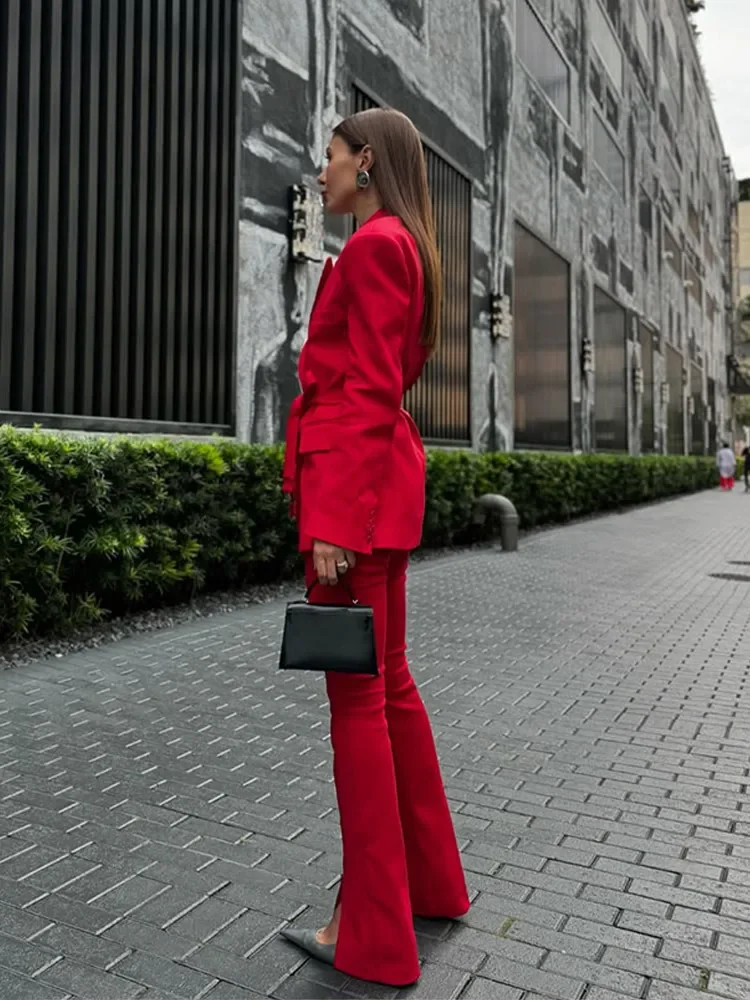 Red Flip Collar Lace-Up Coat - Image 4