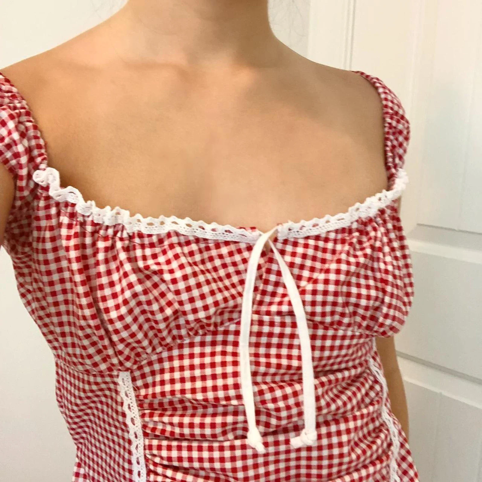 Red Gingham Ruffled Crop Top - Image 5