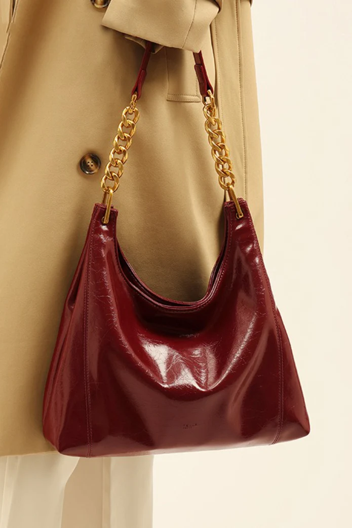 Red Large Capacity Tote Bag Elegant Shoulder Underarm Bag - Image 4