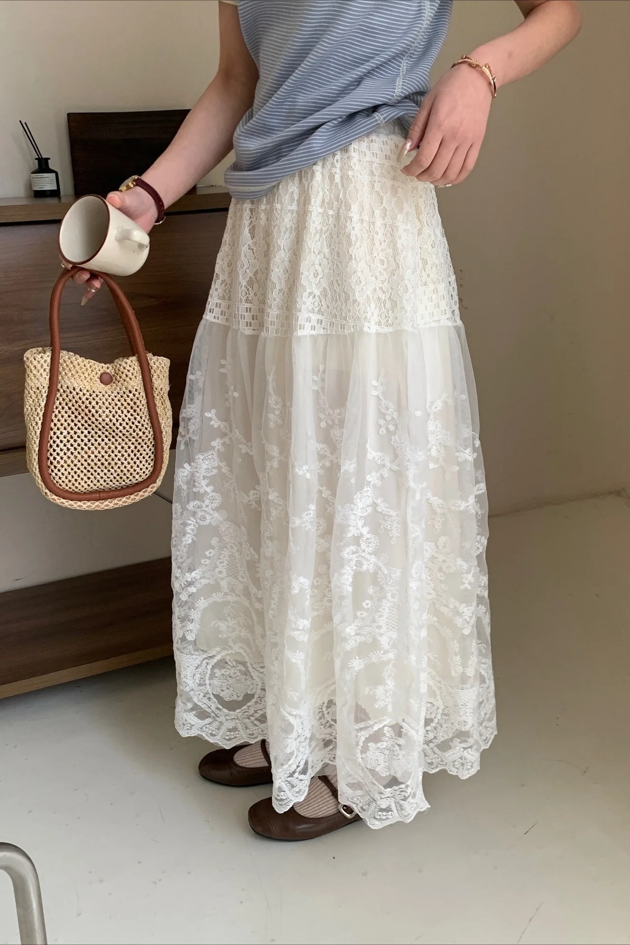 Relaxed Lace Vintage A Line Skirt