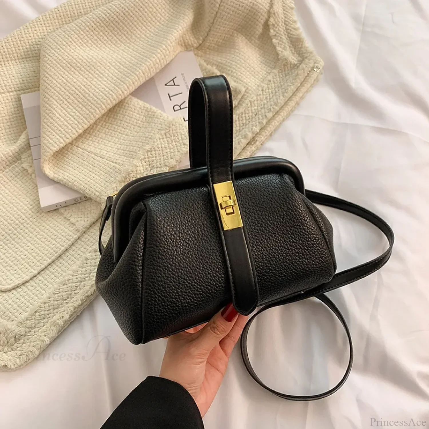 Retro Designer Luxury Crossbody Shopping Handbag - Image 5
