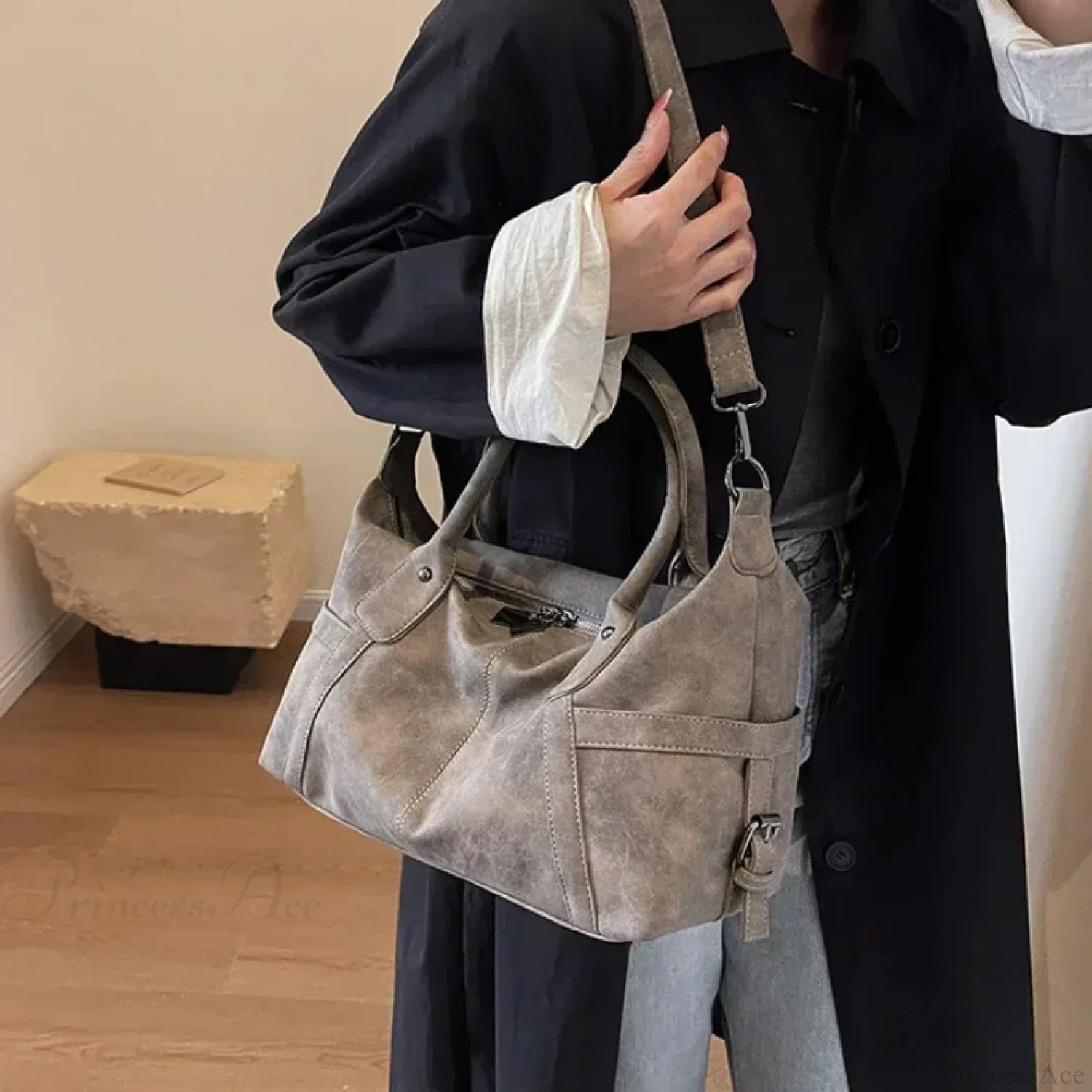 Retro PU Leather Shoulder Tote High Capacity Crossbody Handbag - Image 3