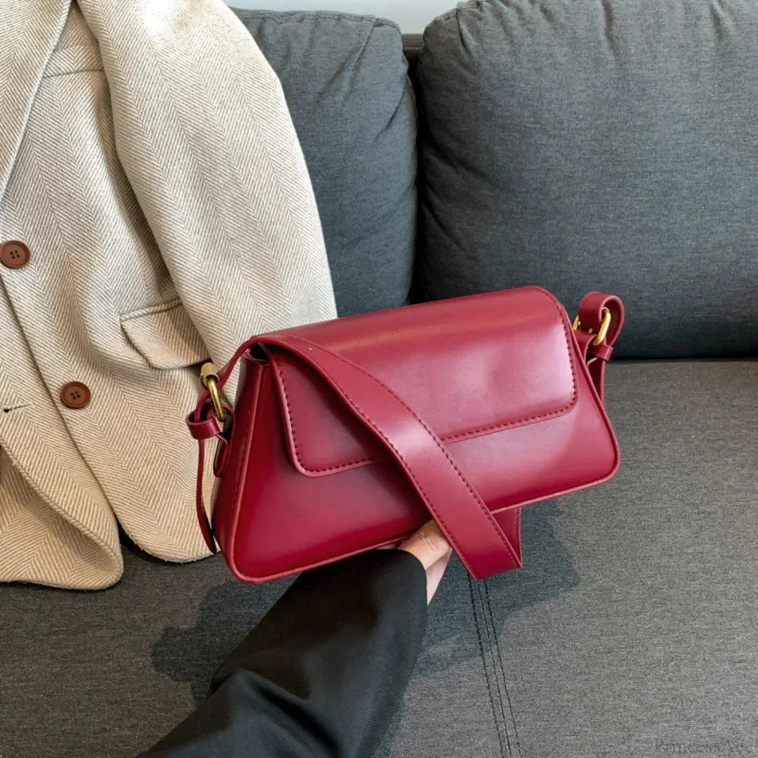 Retro Solid PU Leather Winter Shoulder Bag - Image 7