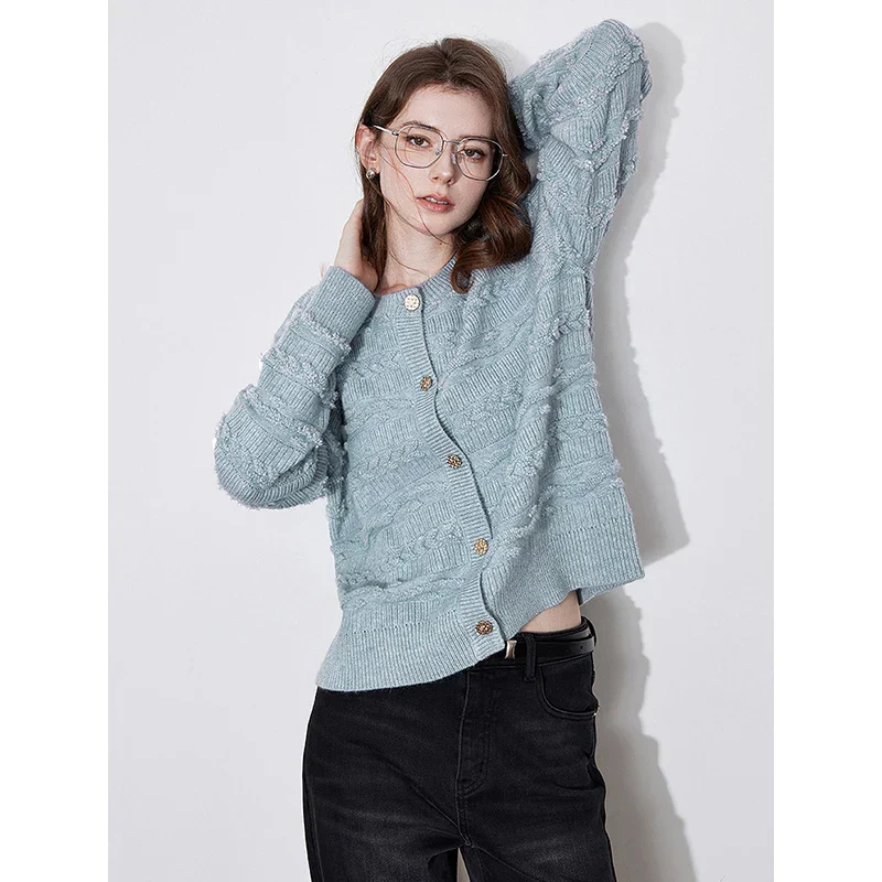 Round Neck Jacquard Embroidered Cardigan - Image 3