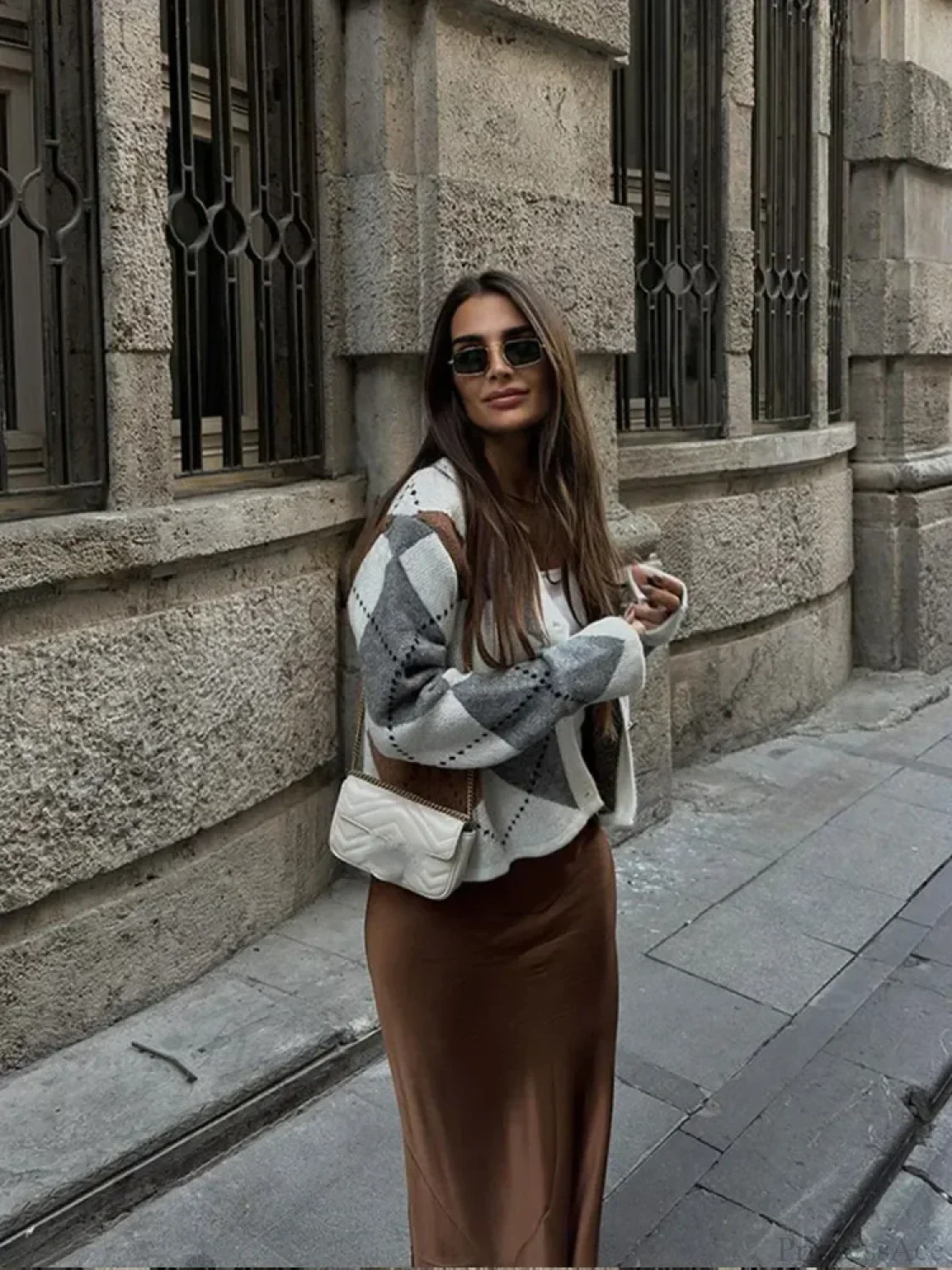 Round Neck Printed Contrasting Cardigan - Image 5