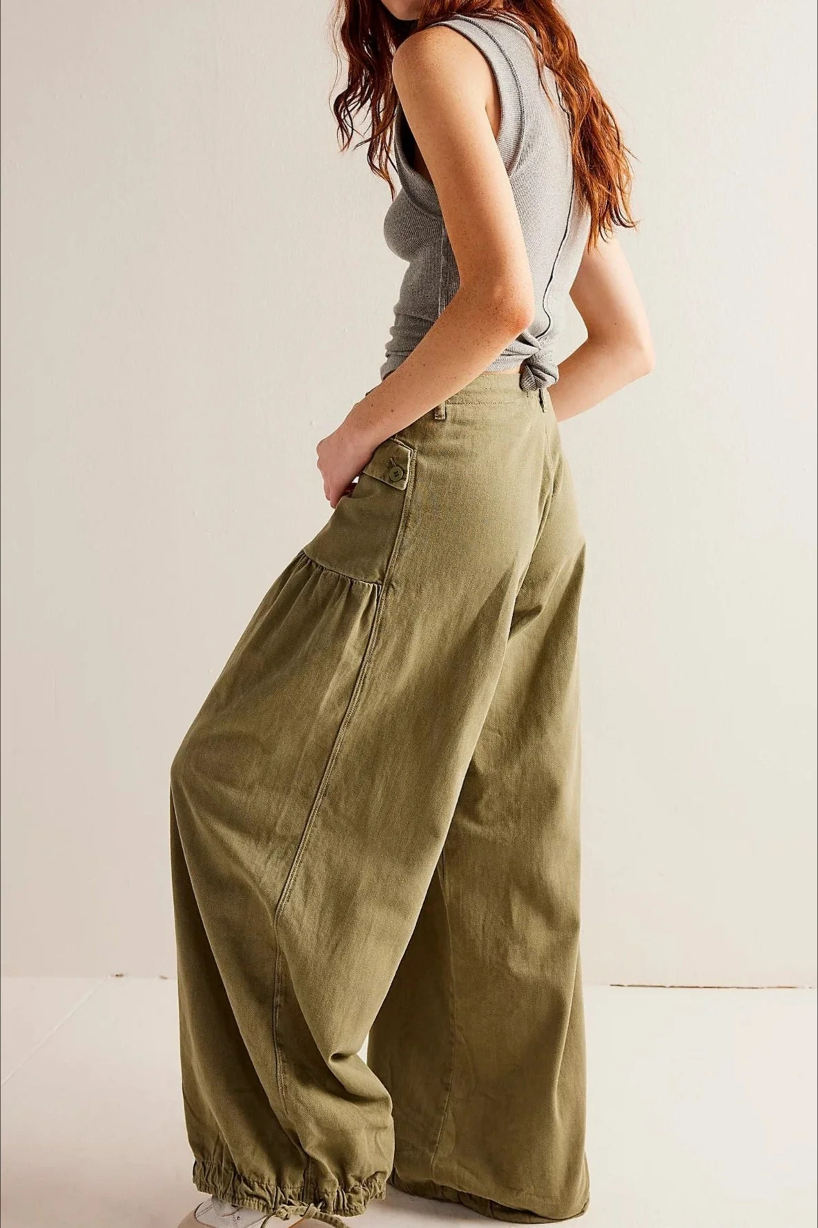 Ruched Mid Rise Wide Leg Jeans - Image 15