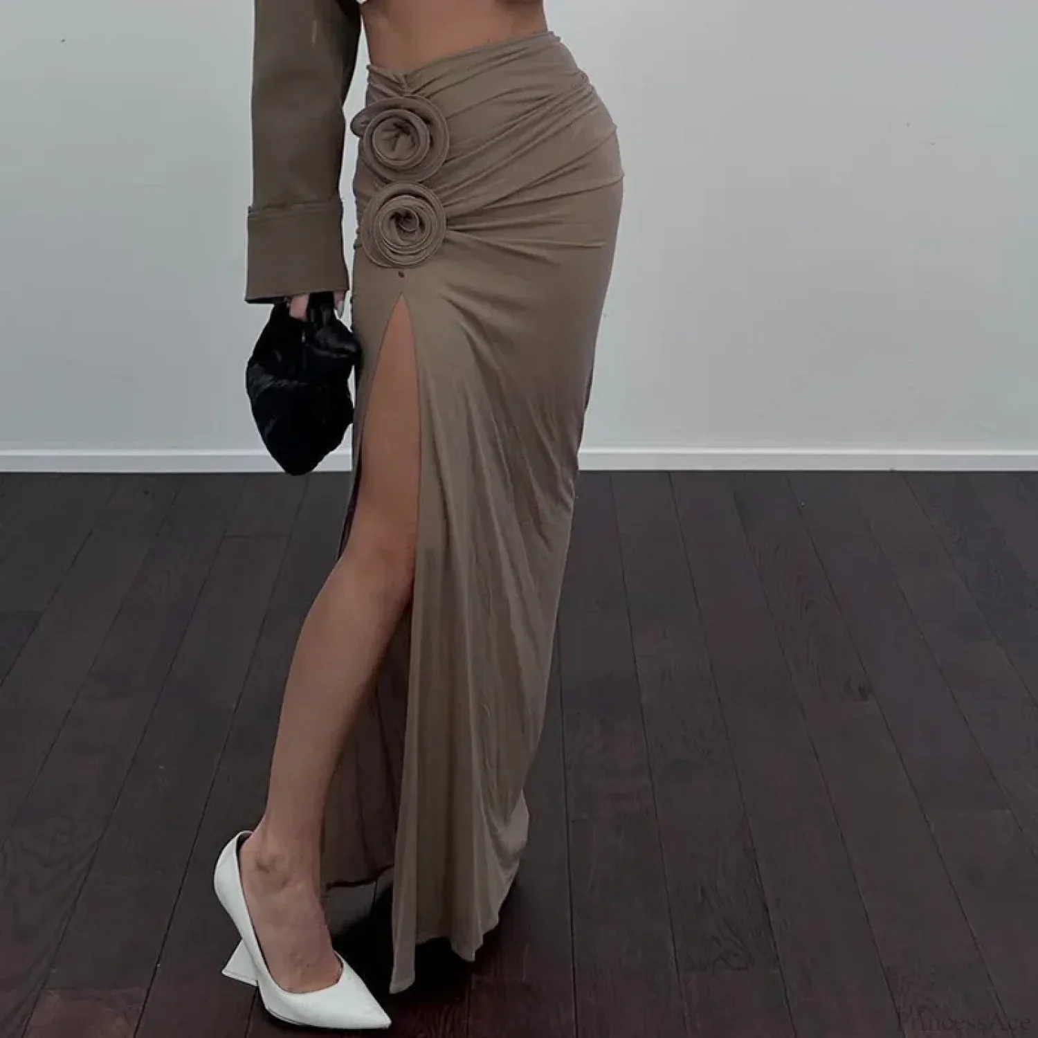 Ruched Split Floral Applique Maxi Skirt - Image 7