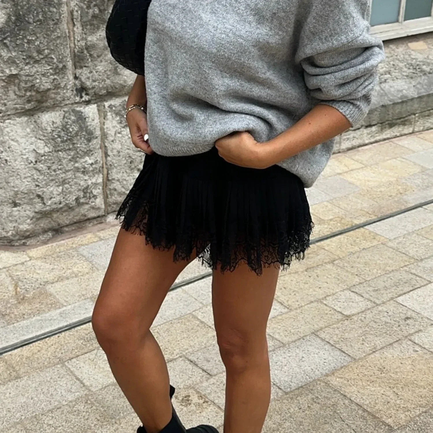 Ruffled Hem Layered Micro Skirt - Image 5