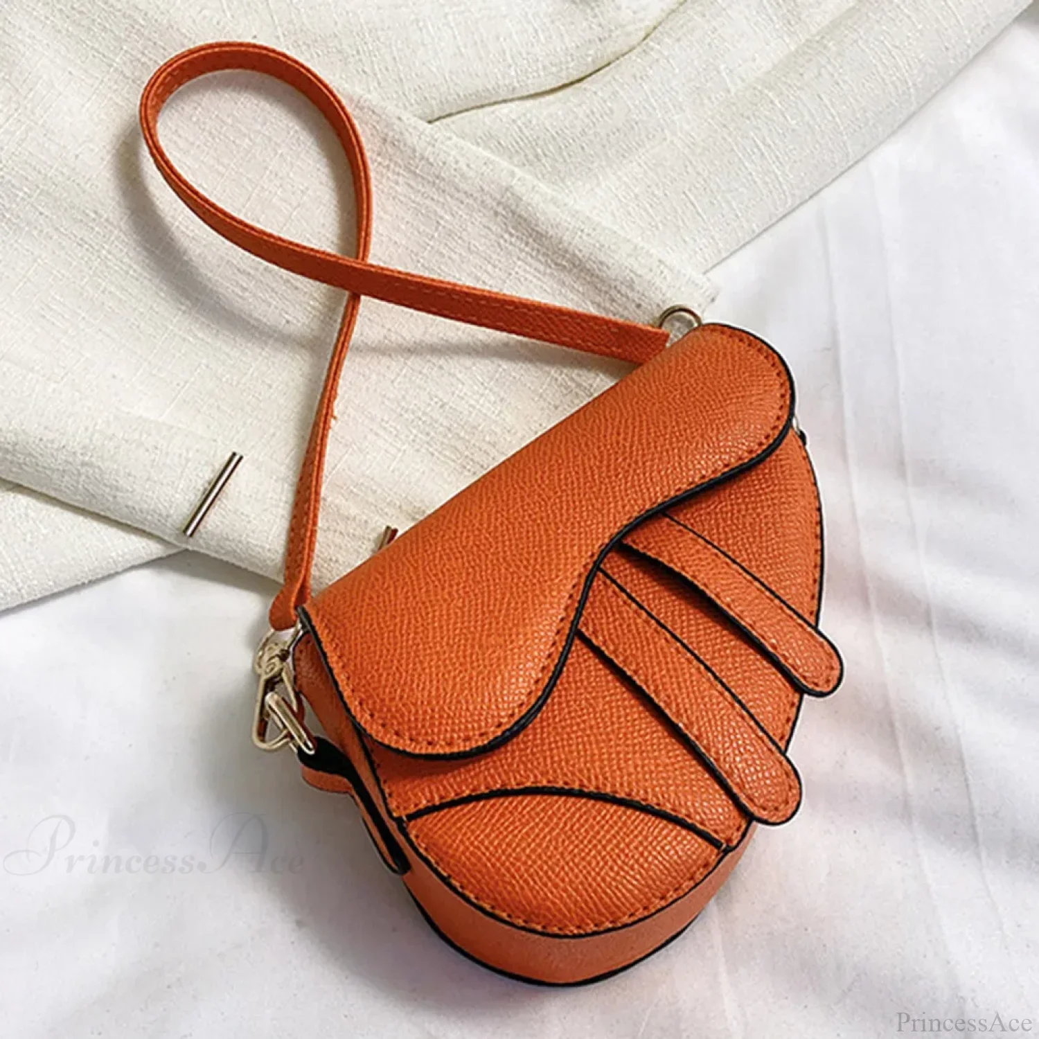 Saddle Messenger Leather Crossbody Shoulder Handbag - Image 7