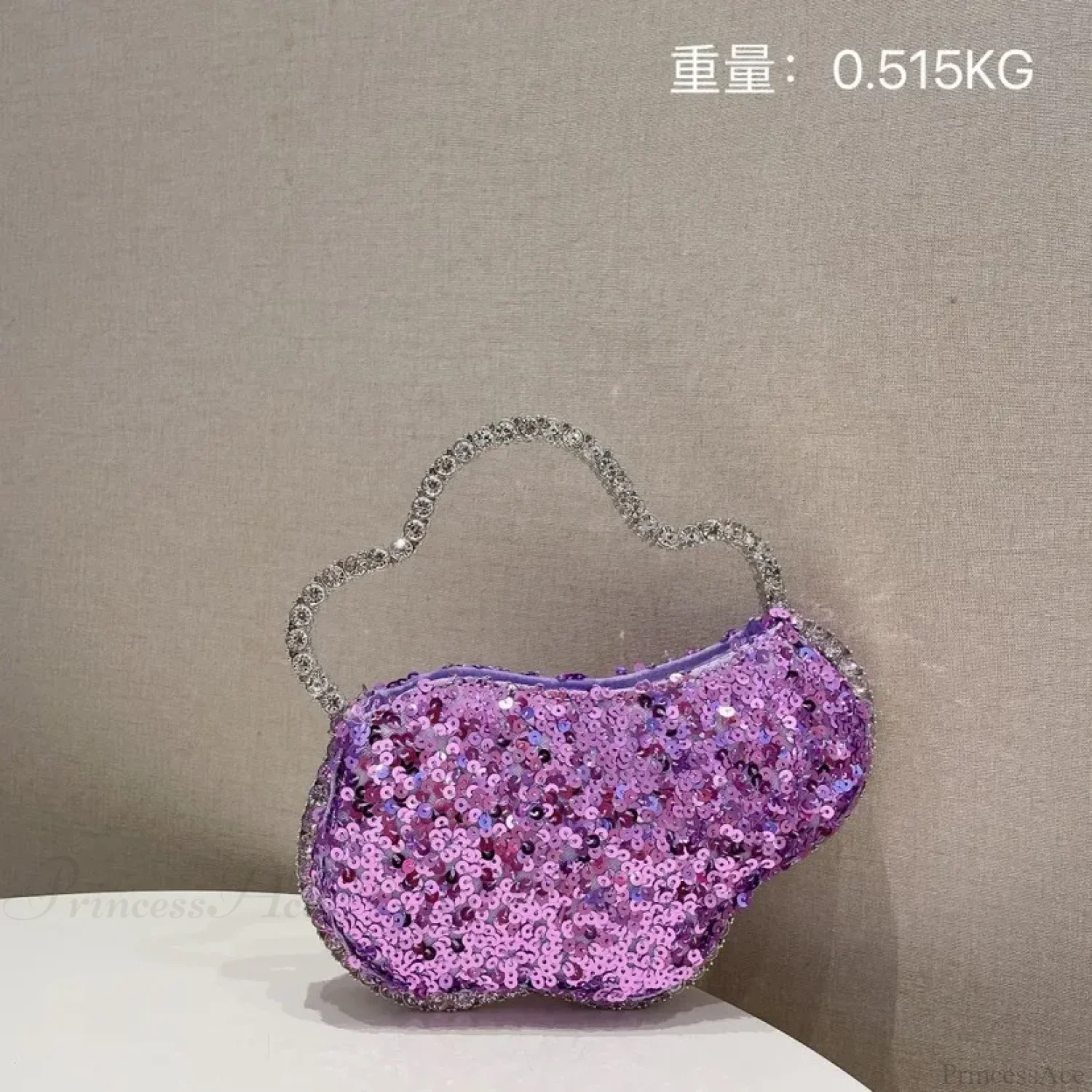 Sequin Diamond Cloud Shape Evening Wristlet - Image 4