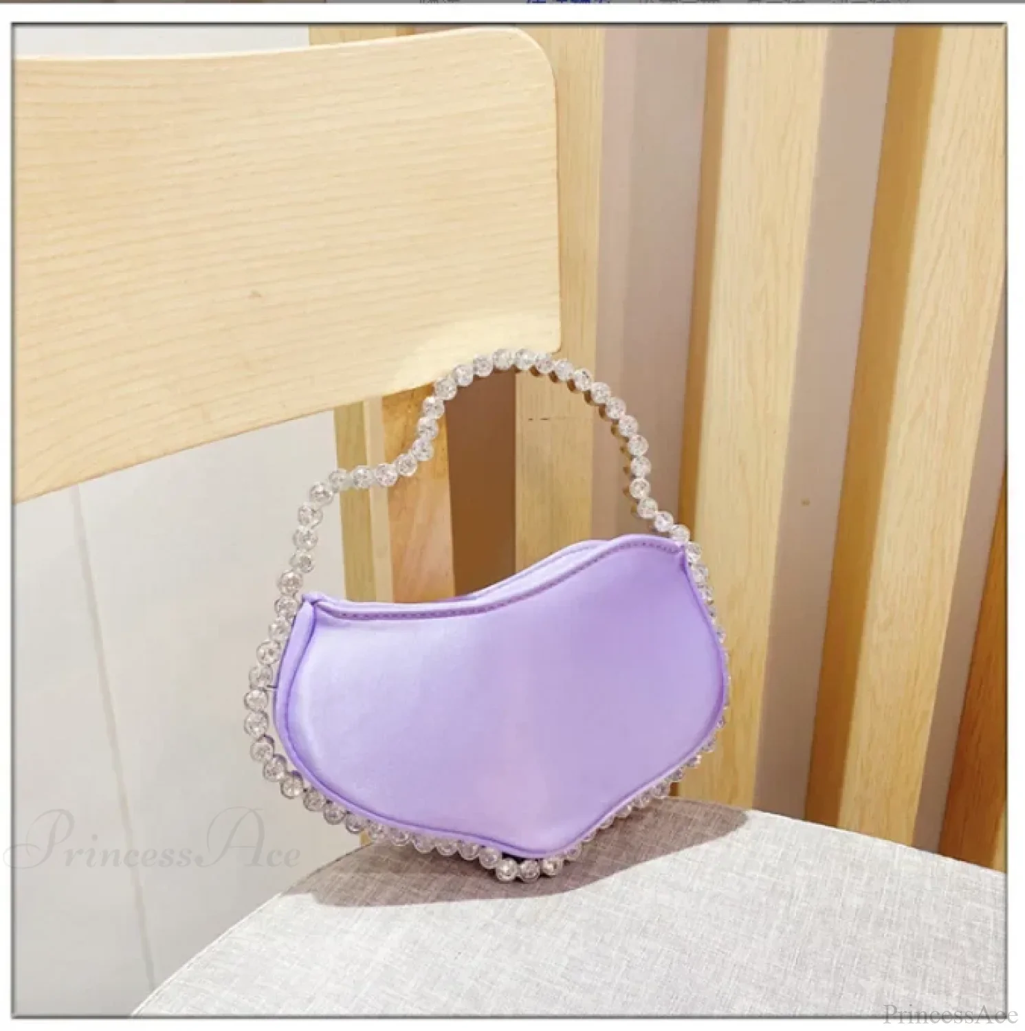 Sequin Diamond Cloud Shape Evening Wristlet - Image 8